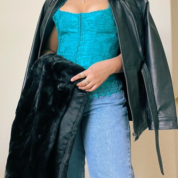 Vintage Corset - Picture 4 of 4